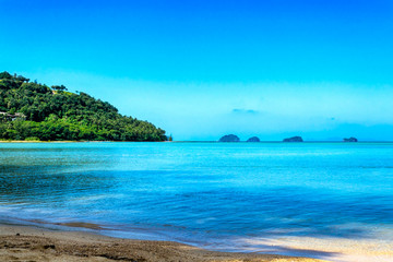 Fototapeta na wymiar Amazing beach on an island in Thailand