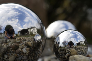 The reflecting Bowls