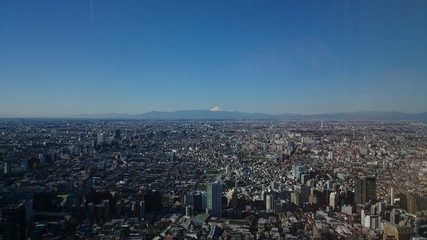 Obraz premium panoramic view of Tokyo, Mount Fuji at the back