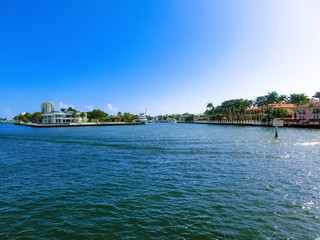 Fototapeta premium Luxury mansion in exclusive part of Fort Lauderdale