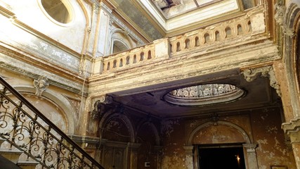 Pałac w Krowiarkach. W latach 1949 - 1959 r. siedziba Państwowego Domu Dziecka © Roman