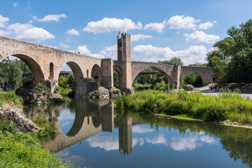 Beautiful medieval town of Besal&uacute; located near the city of Gerona. (Spain)