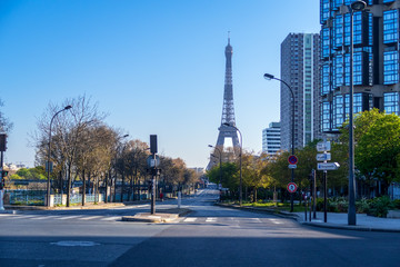 Fototapeta na wymiar Empty streets in Paris due to Coronavirus Lockdown