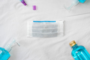 Mask in the middle of the alcohol gel