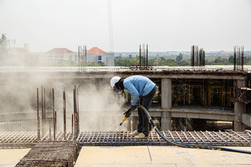 sandblasting washing  concrete and steel bar