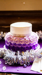 Obraz na płótnie Canvas Purple Flavor cake