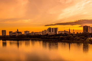 Naklejka premium Saskatoon Skyline