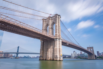 Fototapeta na wymiar brooklyn bridge in new york city