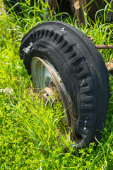 Obraz premium Old Warped Wheel