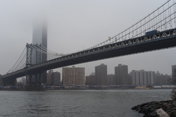 Fototapeta premium Okręg Dumbo w Nowym Jorku, USA America, kręcony w marcu 2020
