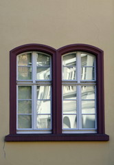 Fototapeta na wymiar Fenster in einem Altbau in Freiburg