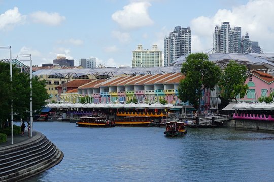 clarke quay area in singapore