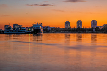 Obraz premium skyline at sunset
