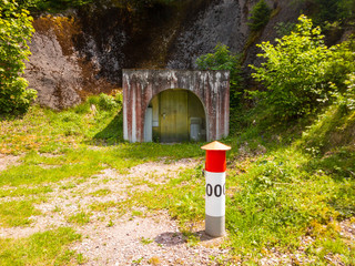 Eingang zum Bunker