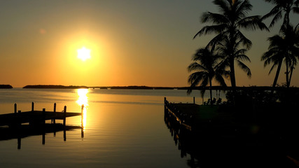 Fototapeta na wymiar Wonderful paradise bay in the Keys of Florida at sunset