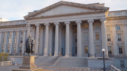 Washington sightseeing The Treasury Department at Pennsylvania Avenue