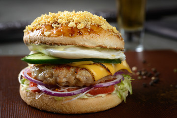Appetizing egg burger
