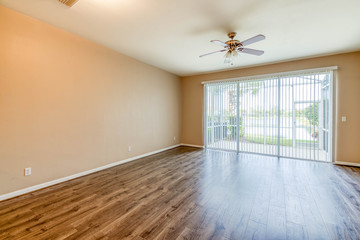 Obraz premium housing it