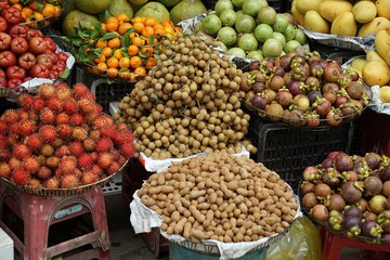colorful food market in hue