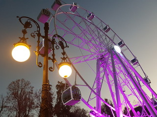 Granada's Great Wheel lighted up at night