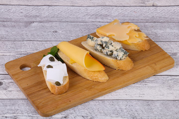 Bruschetta with various cheeses