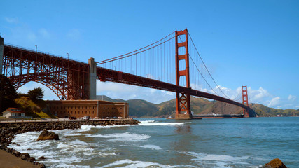 Amazing Golden Gate Bridge in San Francisco on a sunny day
