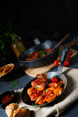 Rustic chicken wings in honey with potato wedges
