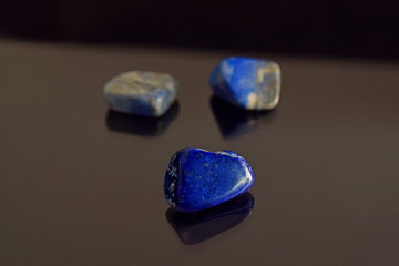 
Gem and Jewelry
lapis lazuli
As accessories
 At the blue