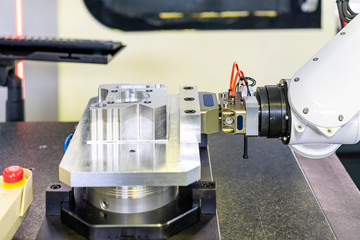 Robot arm with fast or quick flexible holder clamp during catch or lift product workpiece or machining part form cnc machining center