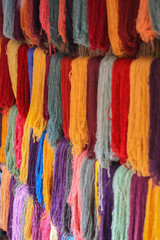 laine colorée