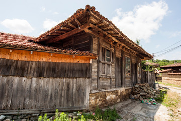 Fototapeta na wymiar Traditional old Bulgarian houses in ethnographic reserve of Zheravna, Bulgaria