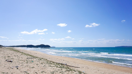 海と空と砂浜の風景