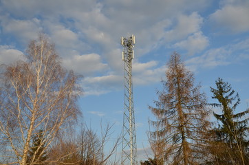 technologia sieci 5 G , śmierć sieci 5 G , wieża sieci 5 G ,  antena sieci 5 G , comunication 5 G ,  5 G , 4G , 5G , zdrowie ,koronawirus 5 G , coronawirus  5 G , koronawirus  sieci 5 G , © Szymon