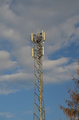 technologia sieci 5 G , śmierć sieci 5 G , wieża sieci 5 G ,  antena sieci 5 G , comunication 5 G ,  5 G , 4G , 5G , zdrowie ,koronawirus 5 G , coronawirus  5 G , koronawirus  sieci 5 G , © Szymon