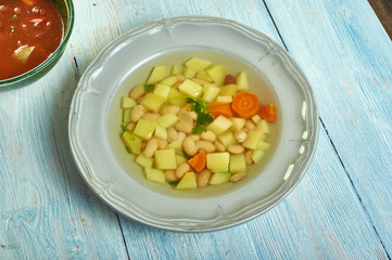 Roman lardo Bean  soup