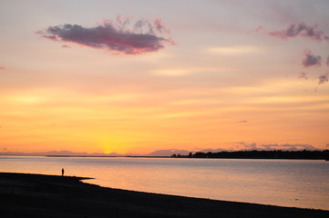 Atardecer en el lago
