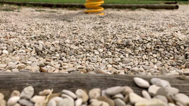 Cailloux dans un parc d'enfants 