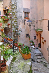 Fototapeta na wymiar A narrow street in a small village in central Italy 