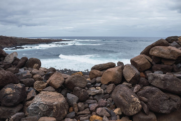 Fototapeta na wymiar rocks and sea, in the Canary Islands