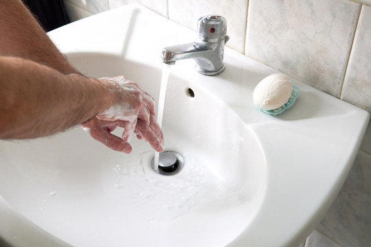 Very thorough hand washing with
plenty of soap to remove dirt and avoid viruses or
stop coronavirus contamination