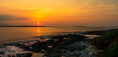 zachód słońca nad oceanem