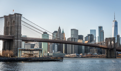 Obraz premium Brooklyn bridge New York view on a blue sky day