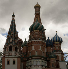 Fototapeta na wymiar the Kremlin under a cloudy sky