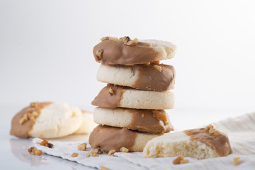 Maple dipped shortbread cookies 