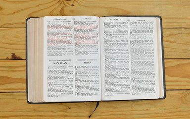 open bilingual bible book on John, Spanish and english 