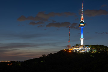 Obraz premium Sunset of Seoul City Skyline,South Korea.