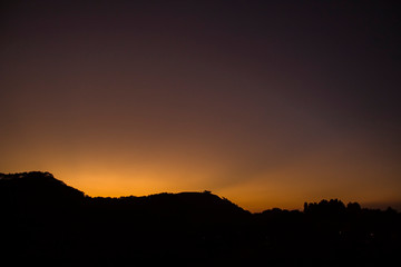 Atardecer en la monta&ntilde;a