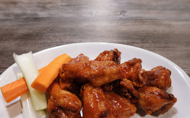 chicken wings with sauce