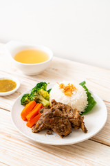 Baked Pork Ribs with Sauce