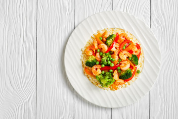 fried shrimps with veggies and white rice
